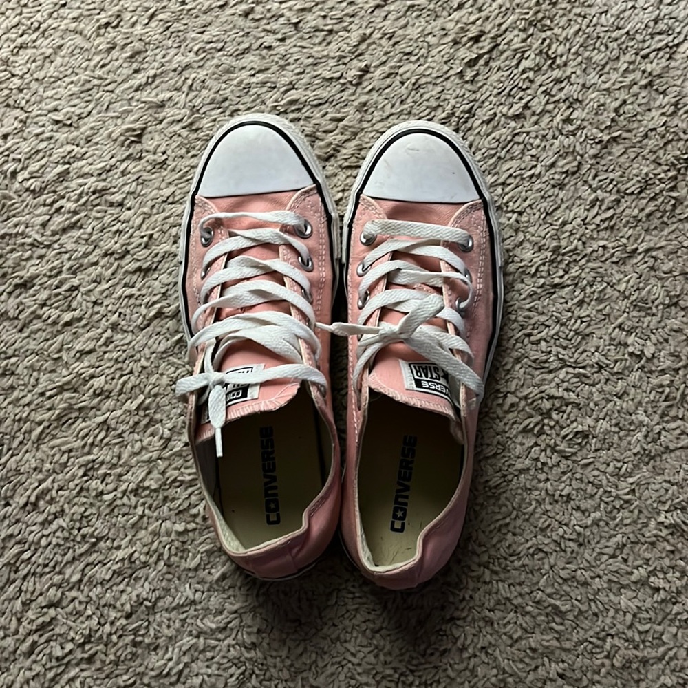 Pink Converse. Size 8
